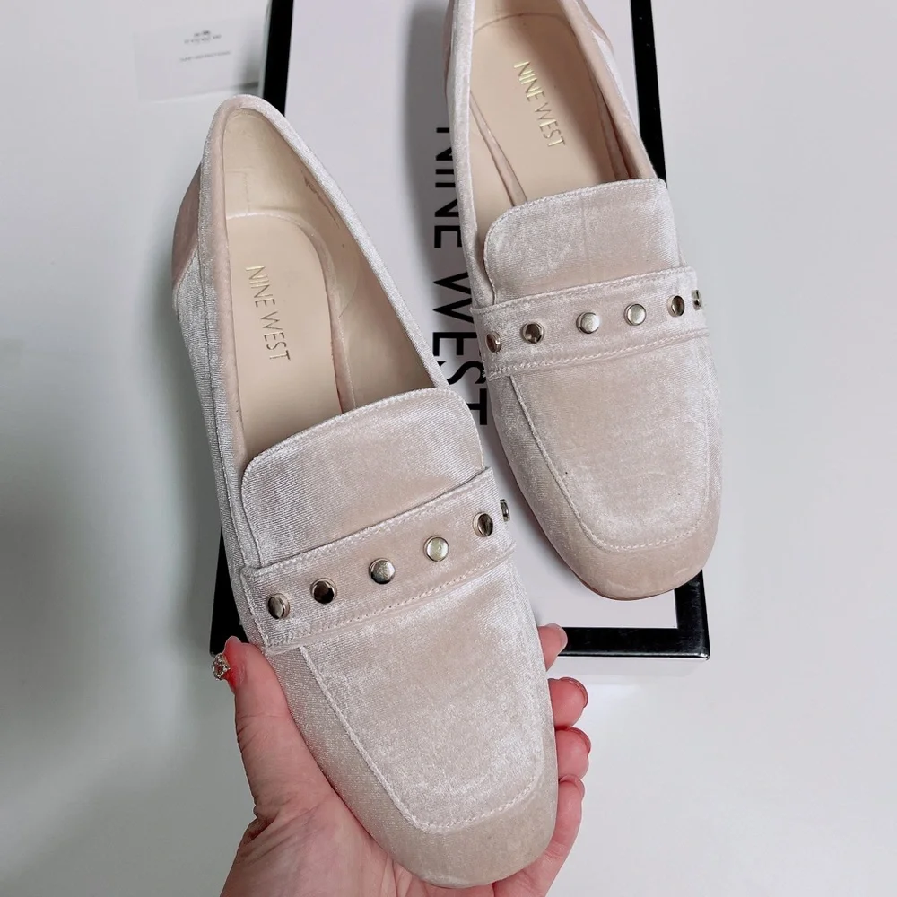 Nine West Xiamarao Natural Grommet Loafer velvet/ NWB - Picture 7 of 7